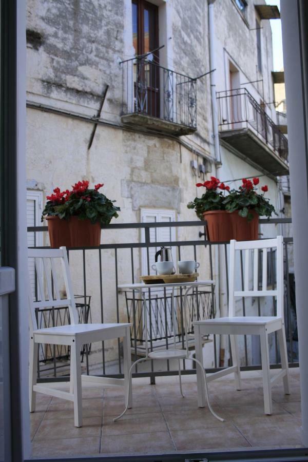 Le Stanze Di Mavi Bed & Breakfast Гравина ин Пулия Екстериор снимка