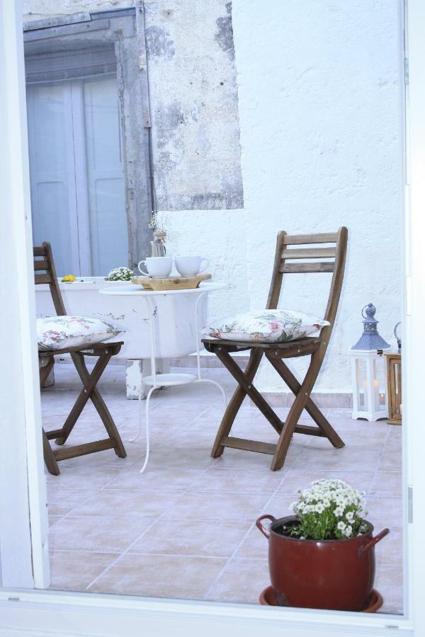 Le Stanze Di Mavi Bed & Breakfast Гравина ин Пулия Екстериор снимка