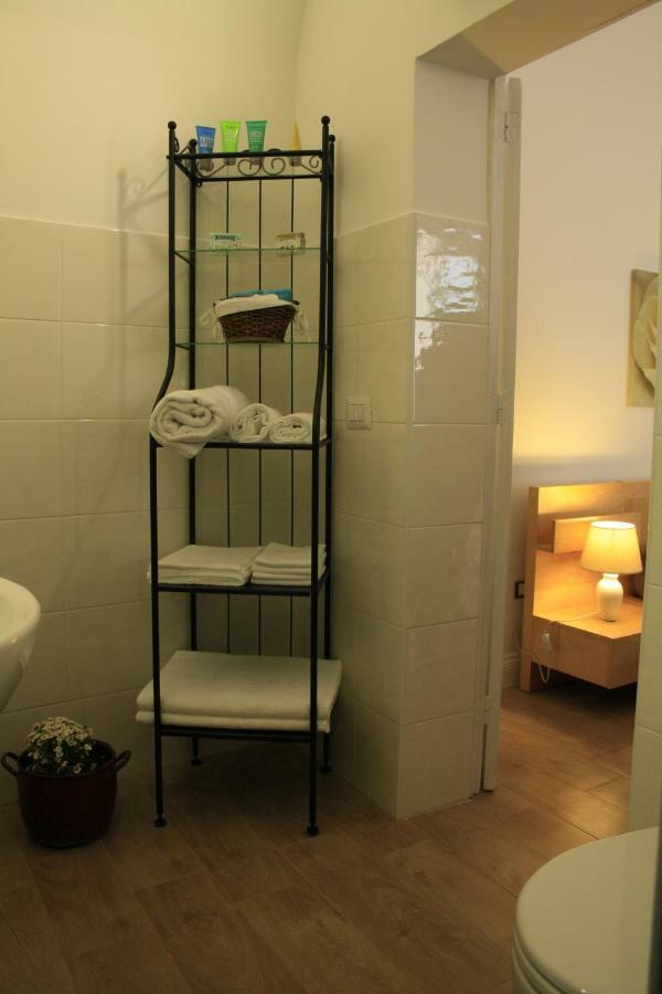Le Stanze Di Mavi Bed & Breakfast Гравина ин Пулия Екстериор снимка